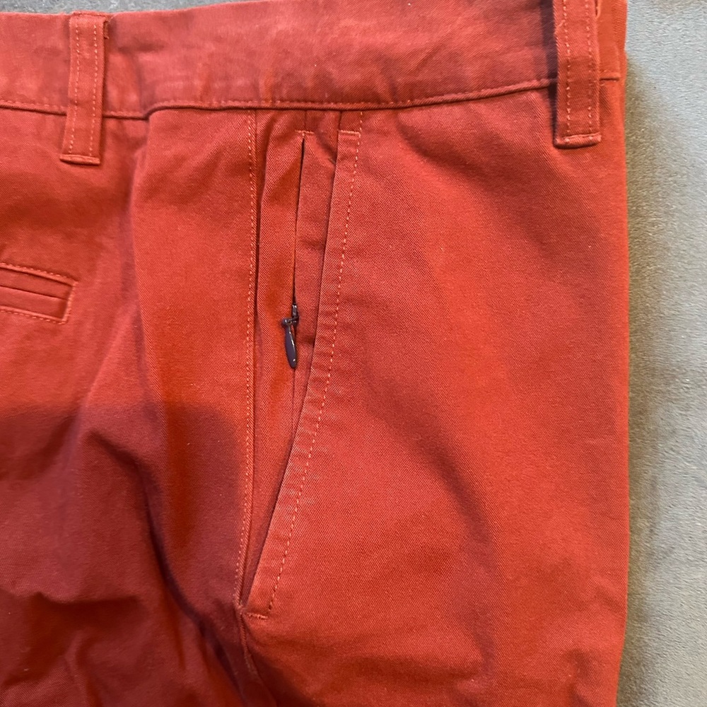 Bonobos Men's Stretch Chino 2.0 in burnt cinnamon, Slim fit. 33x32 - Picture 7 of 7
